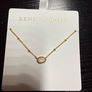 Kendra Scott Mini Elisa in Ivory Mother of Pearl
